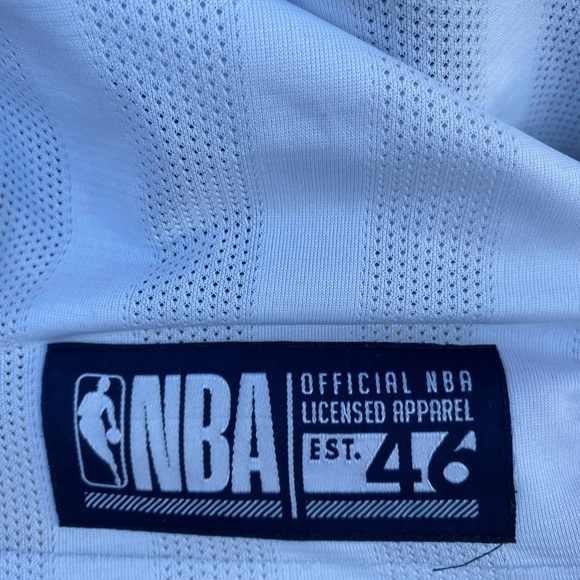 Mens NBA White Short Sleeve Basketball Jersey Size M - Picture 4 of 5